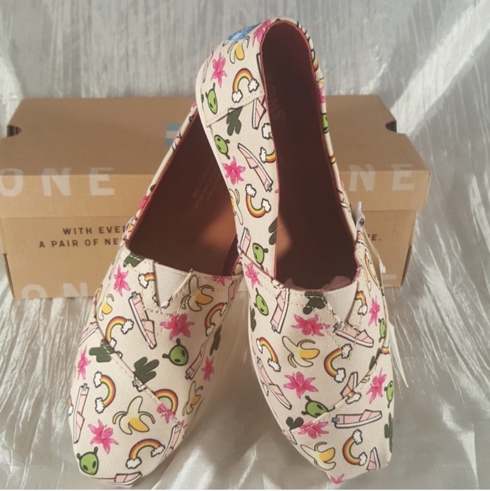 Toms